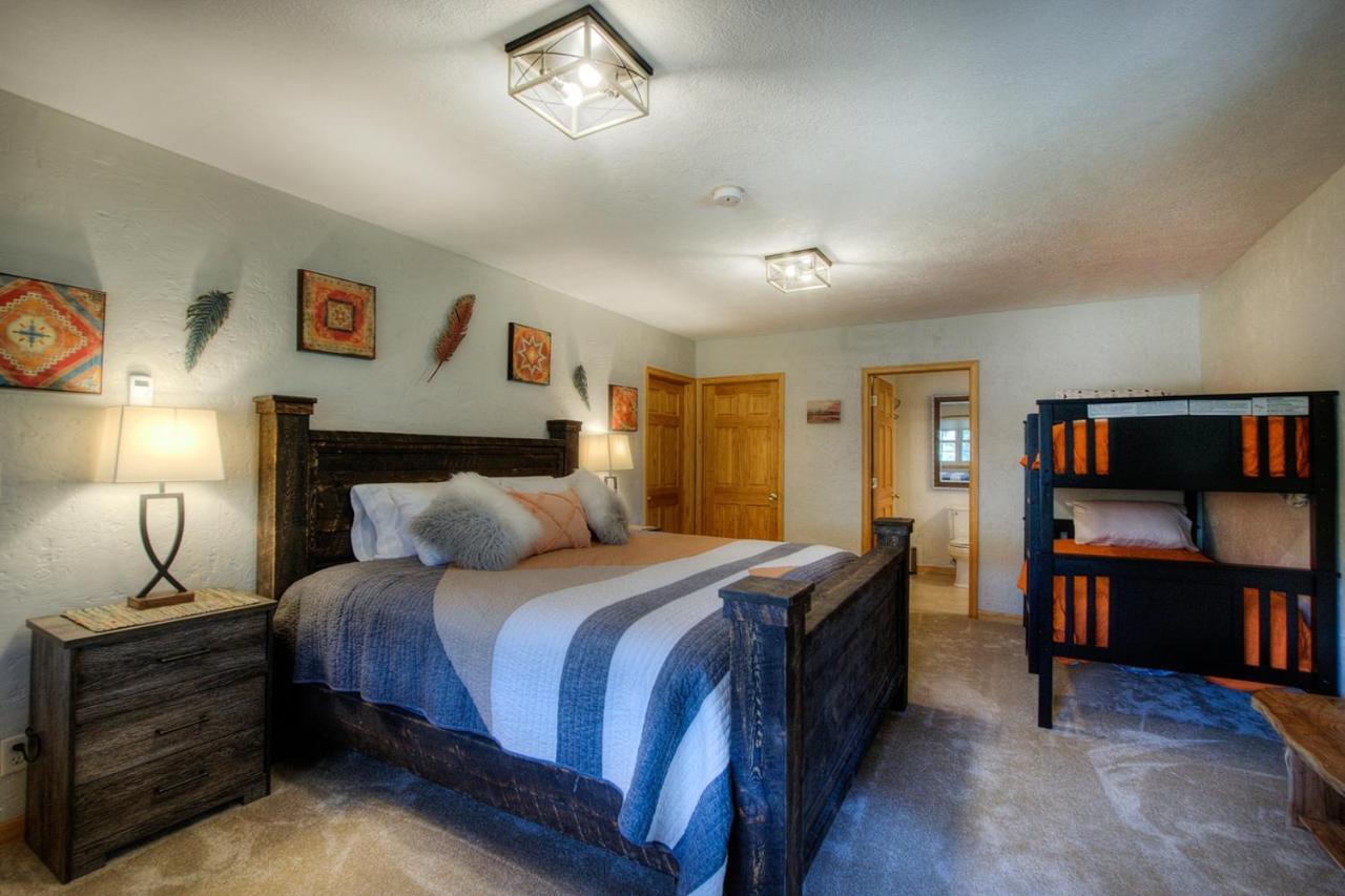 Eagle Pine Lodge คัสเตอร์ ภายนอก รูปภาพ