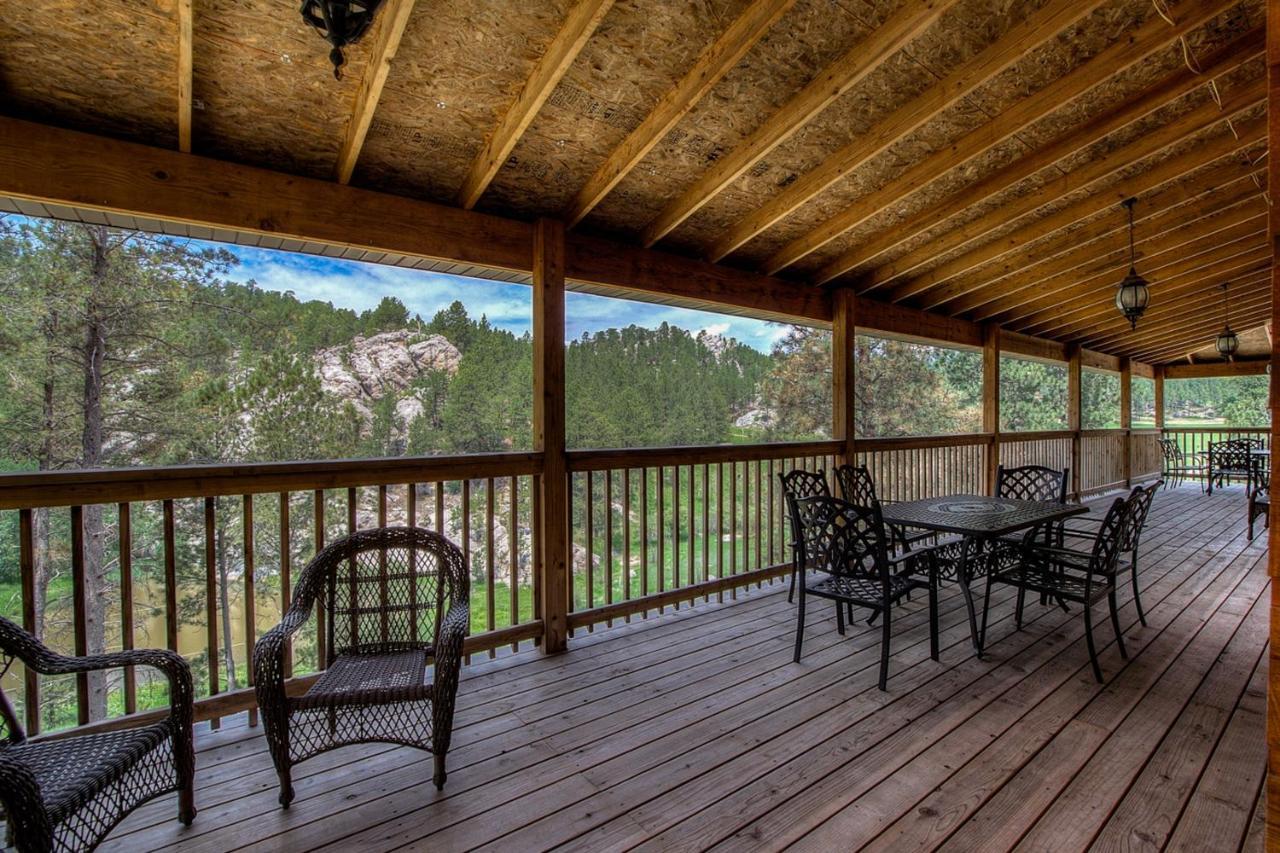 Eagle Pine Lodge คัสเตอร์ ภายนอก รูปภาพ